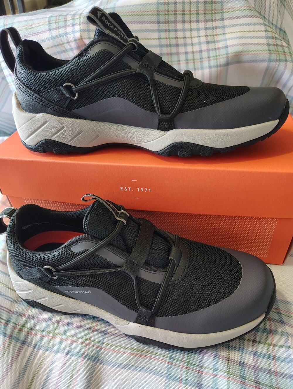 NIB Rockport C16856 Black "Spruce Pea" Sneakers/Shoes